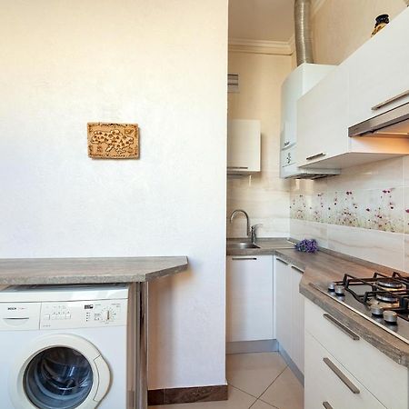 Apartment On Tamanska - Вулиця Дарії Гусяк 리비프 외부 사진