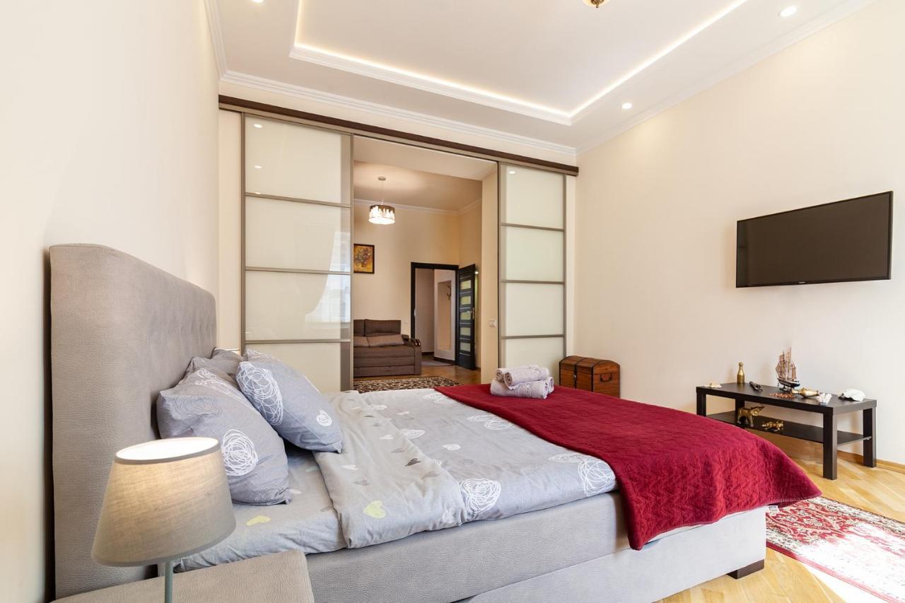 Apartment On Tamanska - Вулиця Дарії Гусяк 리비프 외부 사진