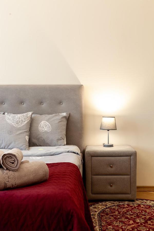 Apartment On Tamanska - Вулиця Дарії Гусяк 리비프 외부 사진