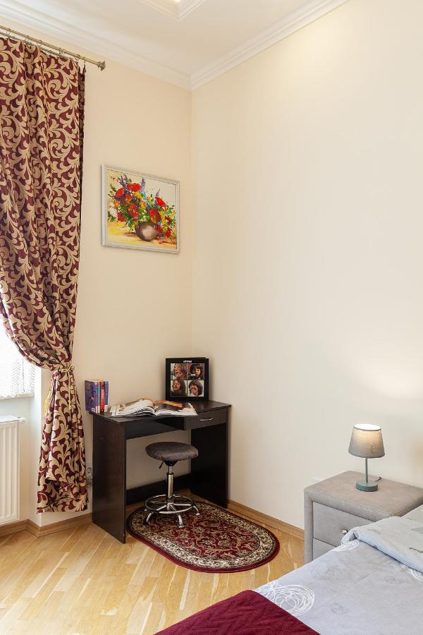Apartment On Tamanska - Вулиця Дарії Гусяк 리비프 외부 사진