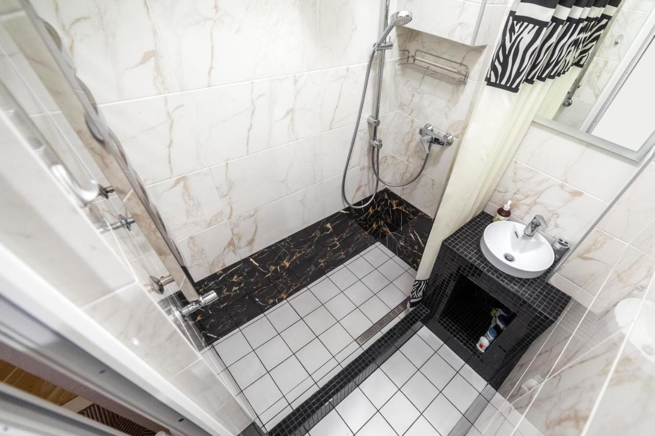 Apartment On Tamanska - Вулиця Дарії Гусяк 리비프 외부 사진
